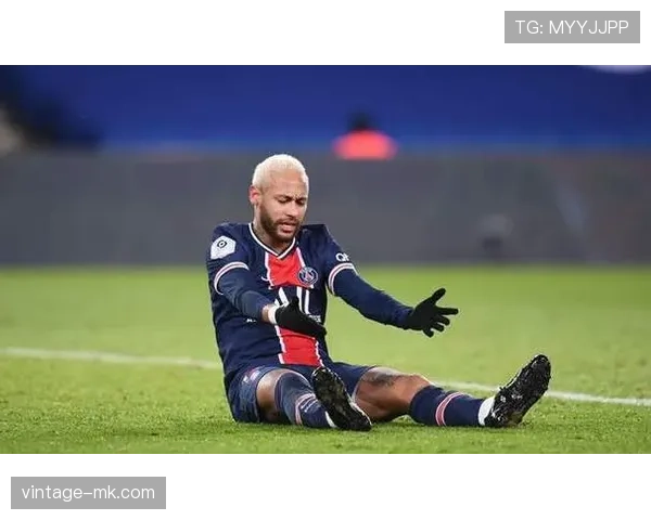 阿什拉夫伤势恢复迅速,即将重返赛场为球队助力 阿什拉夫伤势恢复迅速,即将重返赛场为球队助力