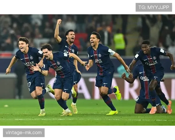 马尔基尼奥斯续约巴黎圣日耳曼，后防核心地位稳固