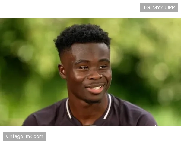 萨卡 vs 亚马尔：英格兰与西班牙边锋天才的战术定位与发展路径对比