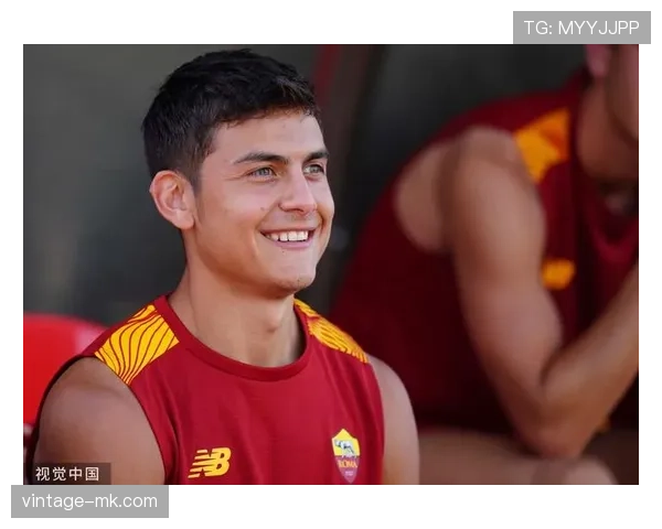 迪巴拉约会那套行头比我整月工资还贵，我这是在看豪门日常